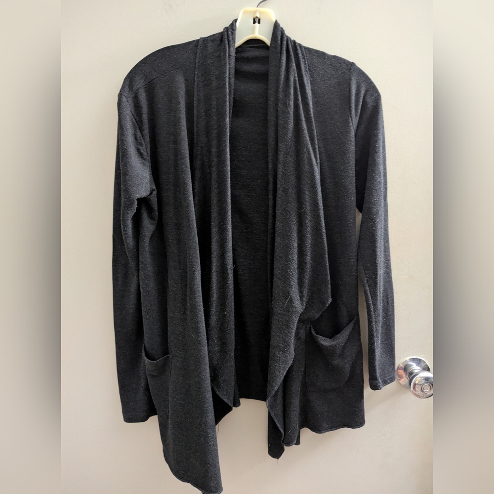 Converse XS One Star Black Cardigan Fall Winter Cozy Soft Flowy Office Normcore